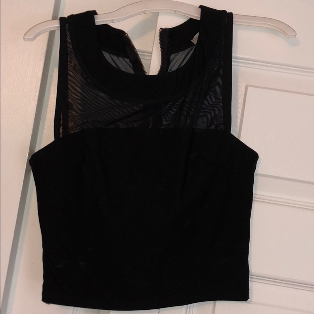 Black crop top: only worn a few times